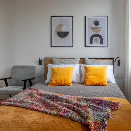 Olesinska * وارسو