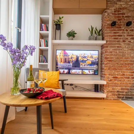 Olesinska * وارسو